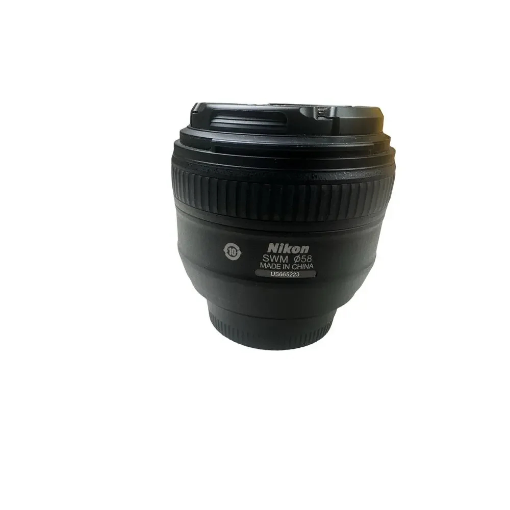 Nikon AF-S Nikkor 50mm 1.4 G Lens with Caps And Nikon Hood